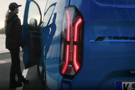 Slimme functie in Ford bedrijfswagens bespaart chauffeurs kostbare tijd