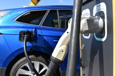 Elektrische rijders en wagenparken profiteren langer van belastingvoordeel